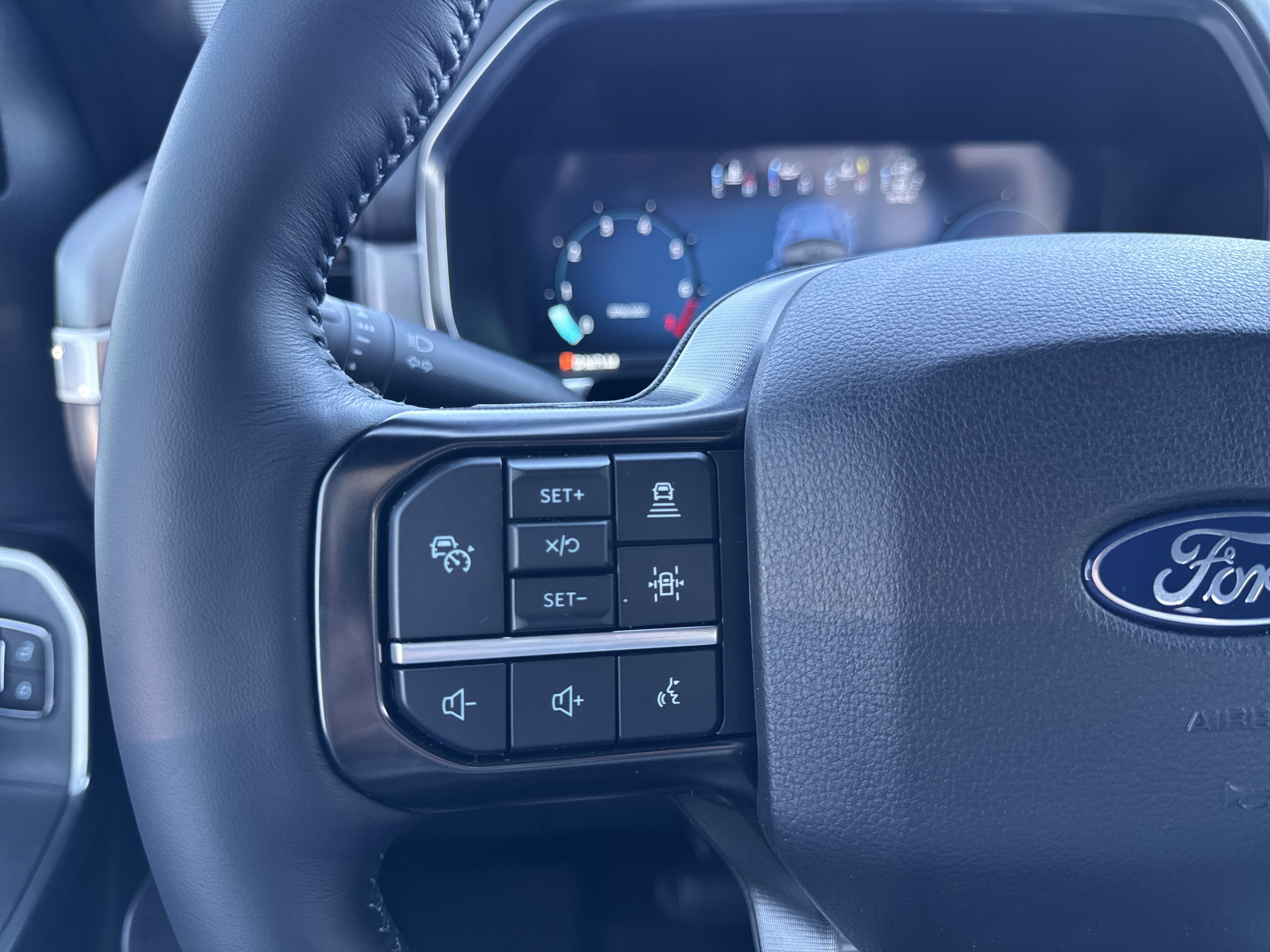 New 2025 Ford F150 Platinum w/ FX4 Off-Road Package image 27