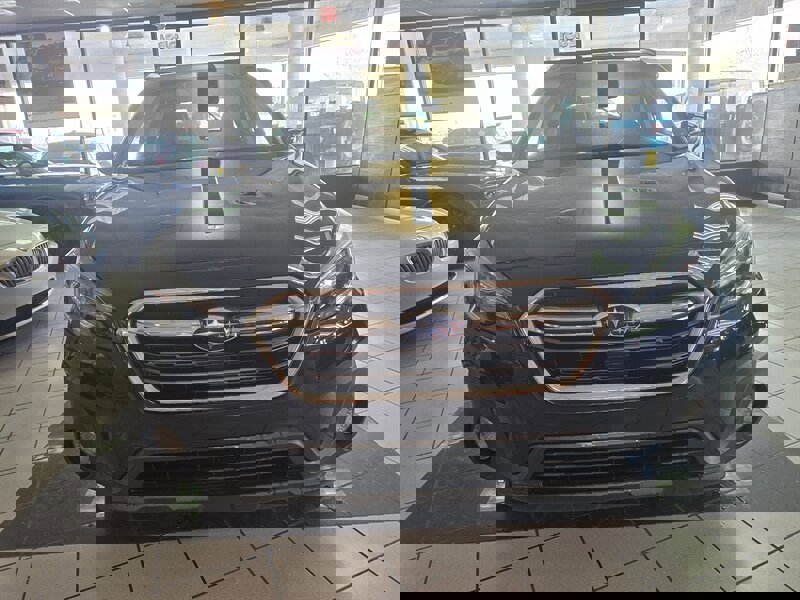 Used 2018 Subaru Outback 3.6R Touring image 2