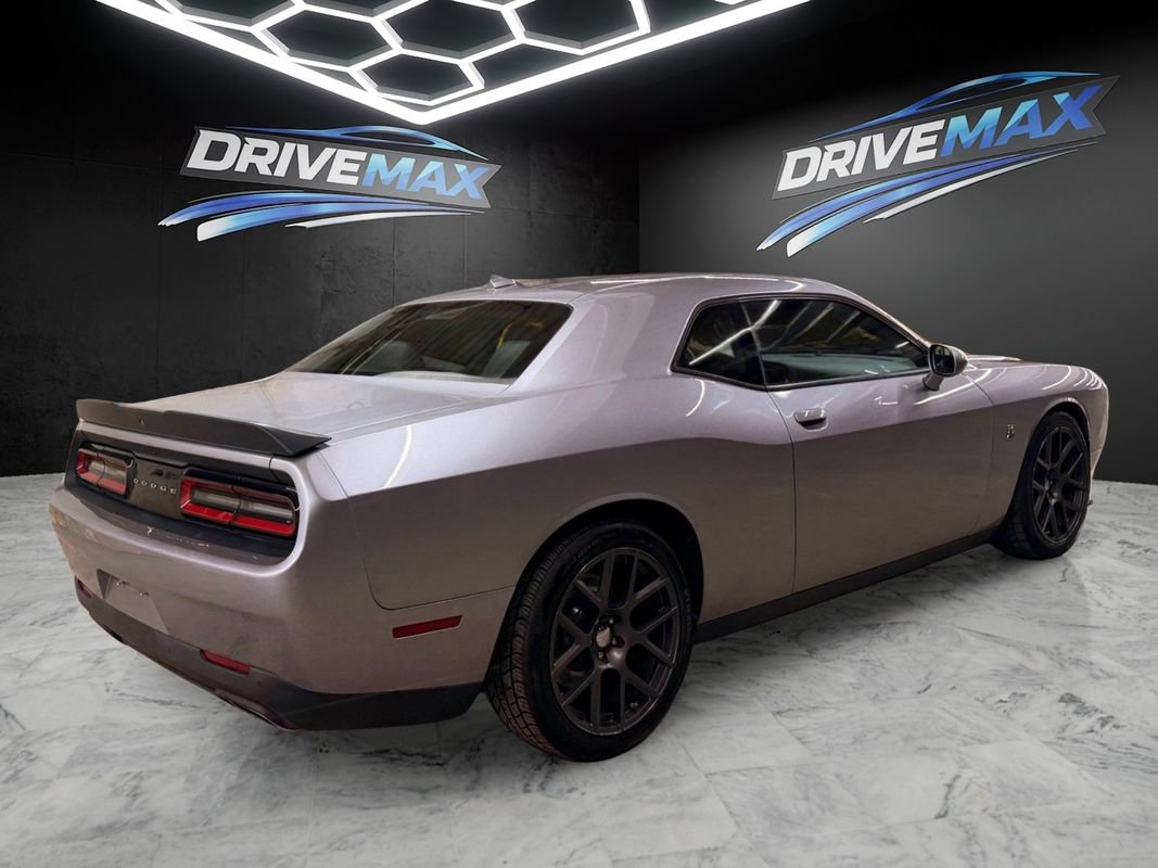Used 2016 Dodge Challenger R/T Scat Pack RWD image 5