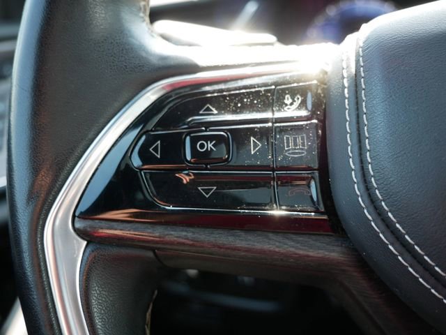 Used 2022 Jeep Grand Cherokee L Overland w/ Luxury Tech Group IV AWD/4WD image 32