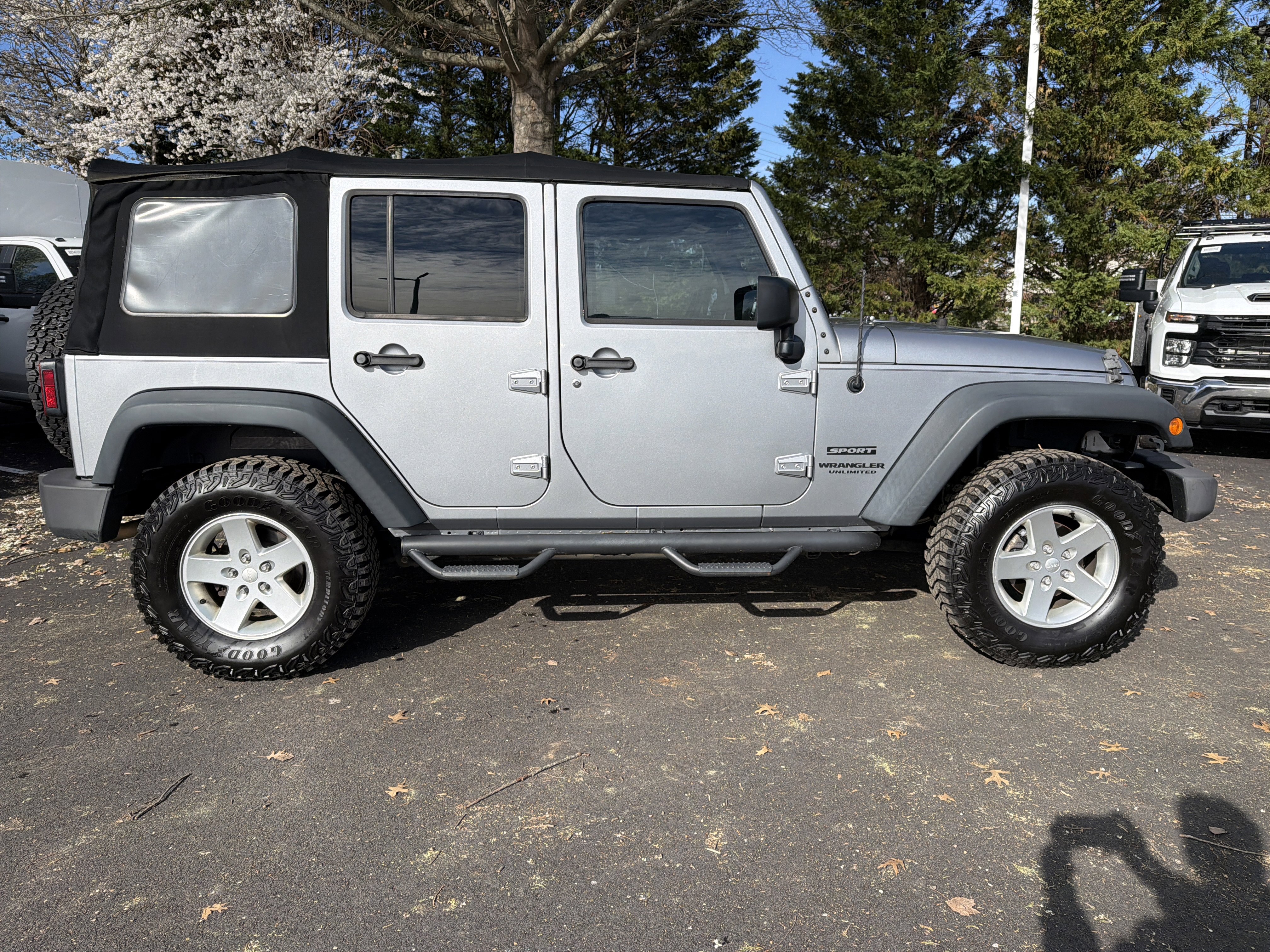 Used 2015 Jeep Wrangler Unlimited Sport w/ Quick Order Package 24S image 11