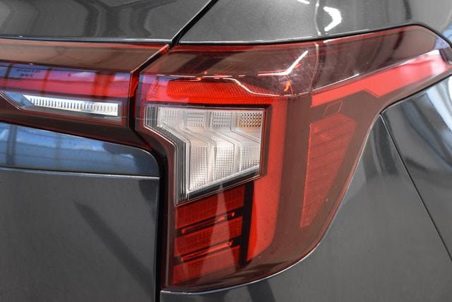 Used 2025 Kia Seltos S FWD image 12