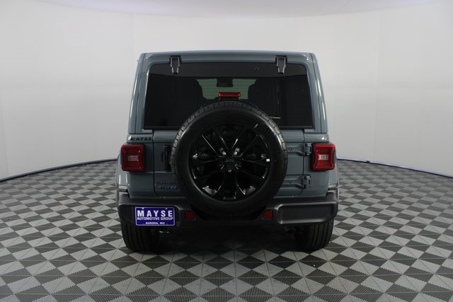 Used 2025 Jeep Wrangler Unlimited Sahara image 22