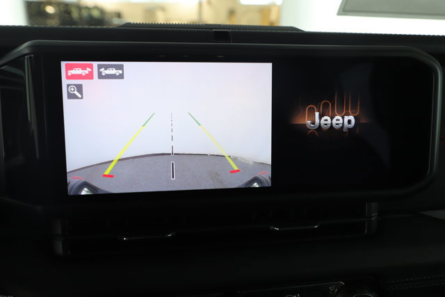 New 2026 Jeep Gladiator Rubicon w/ Technology Group image 20