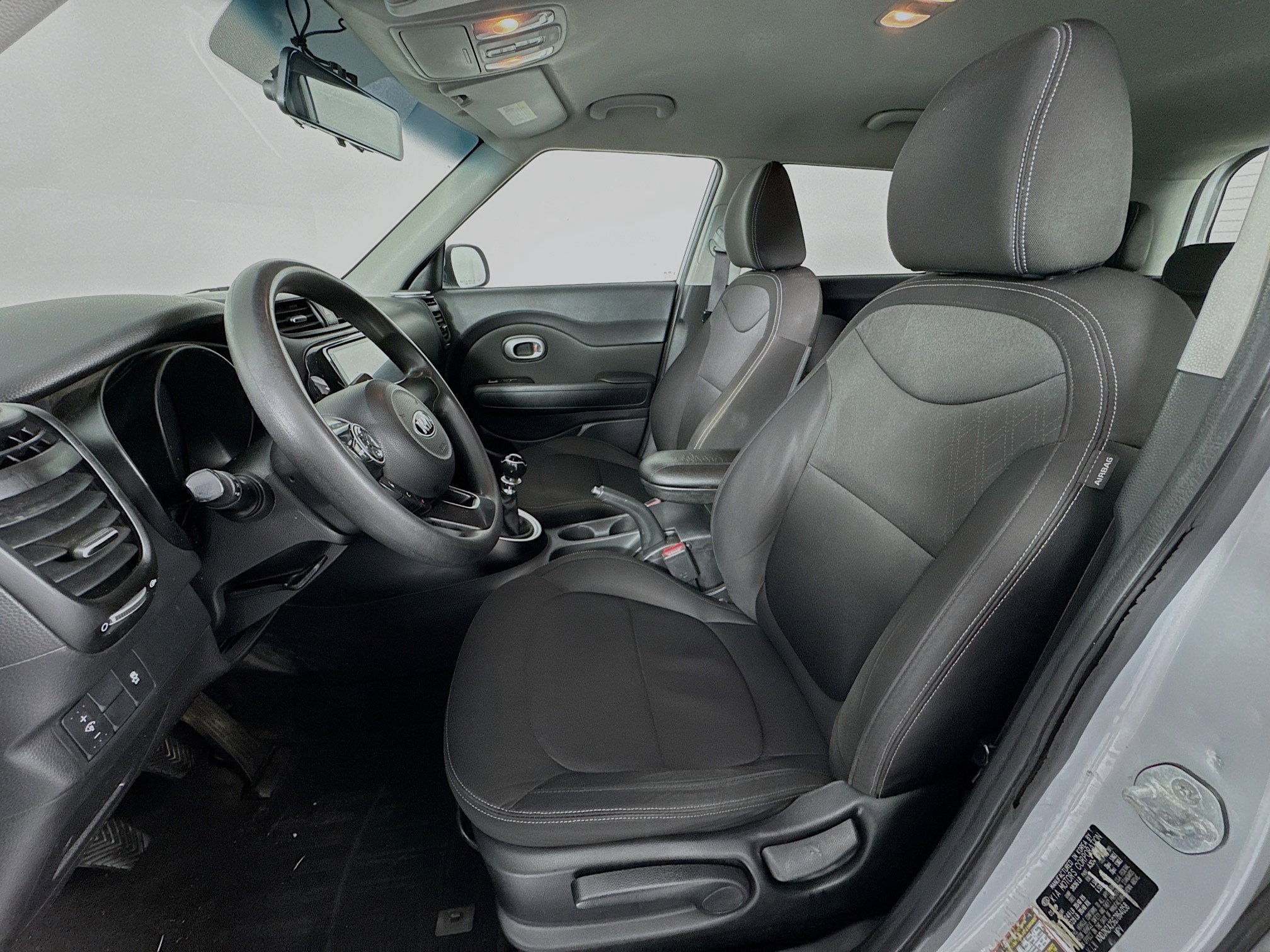 Used 2016 Kia Soul Base image 18