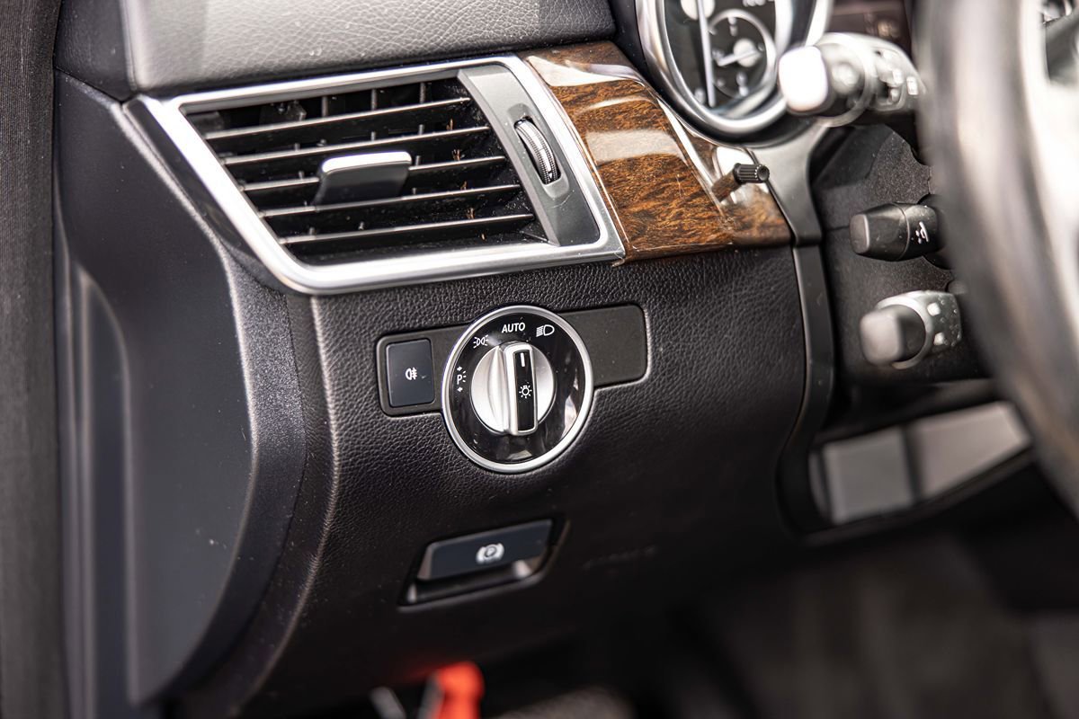 Used 2014 Mercedes-Benz GL 450 4MATIC image 23