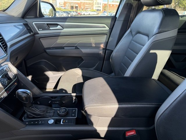 Used 2021 Volkswagen Atlas Cross Sport SEL Premium image 24