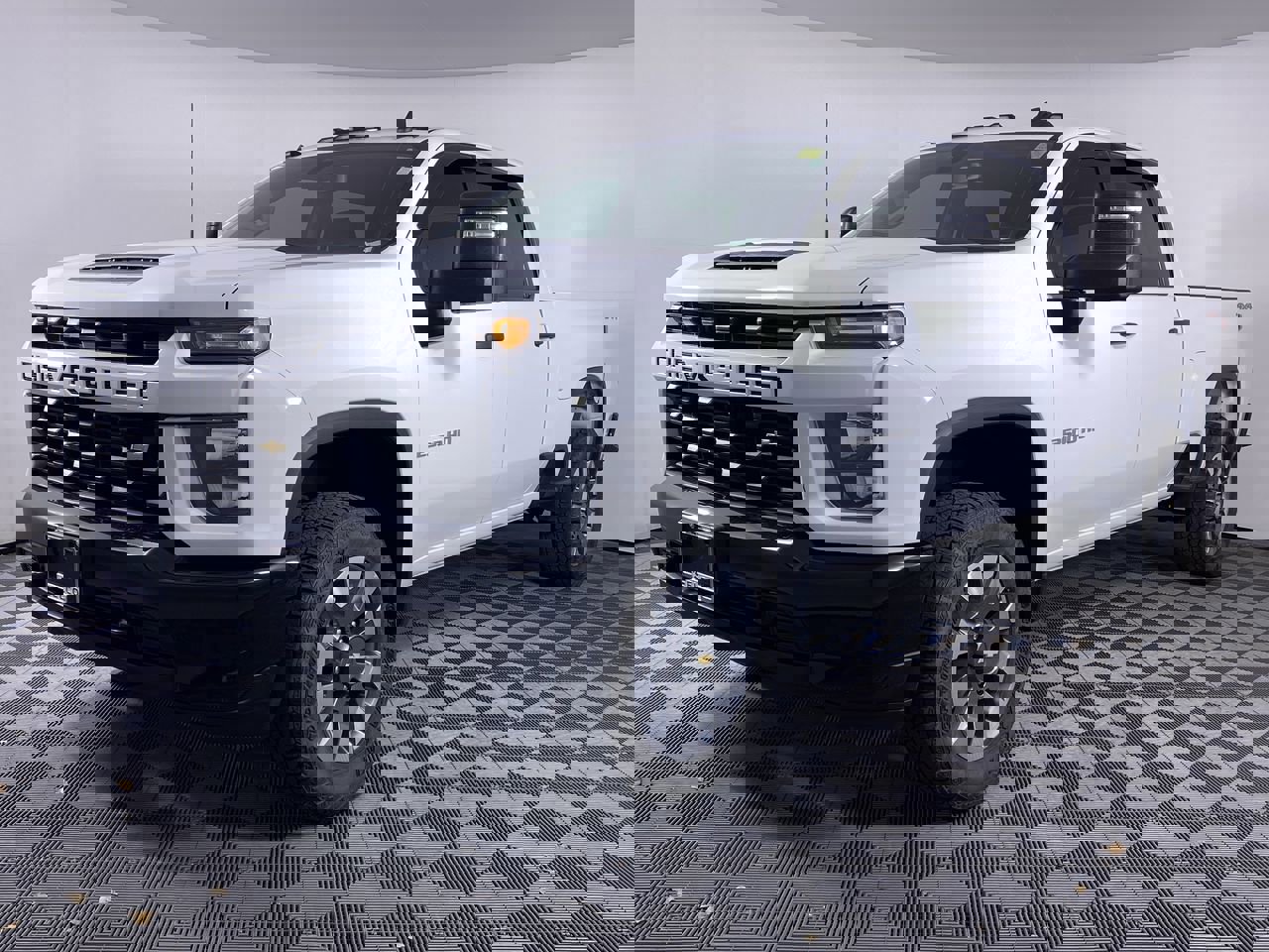 Certified 2022 Chevrolet Silverado 2500 Custom w/ Custom Value Package AWD/4WD image 22