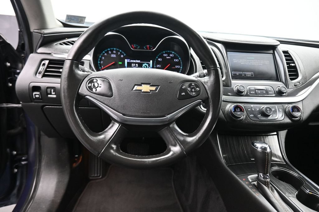 Used 2019 Chevrolet Impala LT FWD image 14