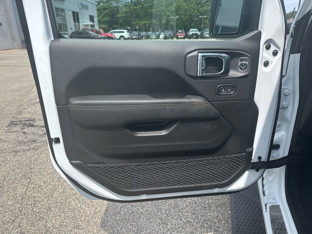 New 2025 Jeep Wrangler Sahara image 11