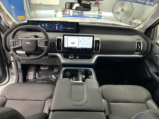 New 2026 Ford Expedition Max Platinum w/ Driver's Package AWD/4WD image 12