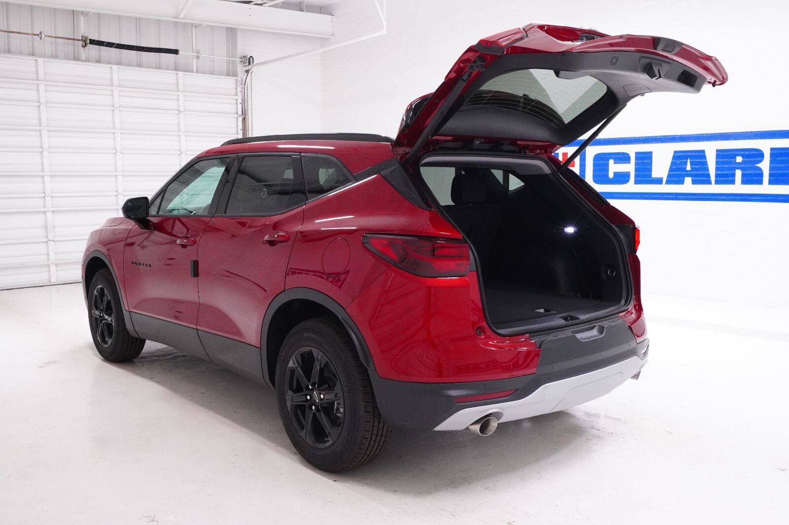New 2026 Chevrolet Blazer LT w/ Convenience Package FWD image 34
