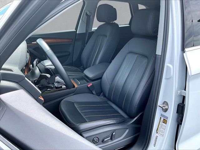 Used 2022 Audi Q5 2.0T Premium Plus w/ Premium Plus Package AWD/4WD image 27
