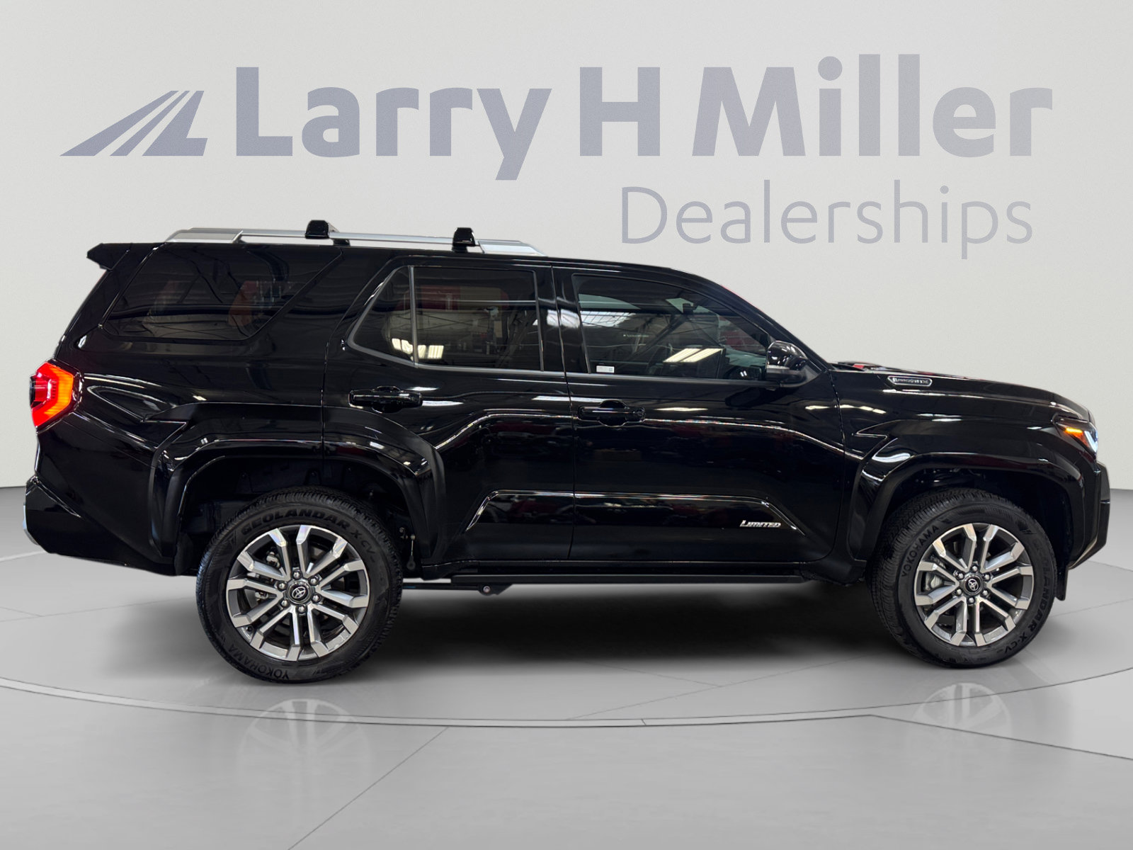 Certified 2026 Toyota 4Runner Limited w/ Tow Technology Package AWD/4WD image 6
