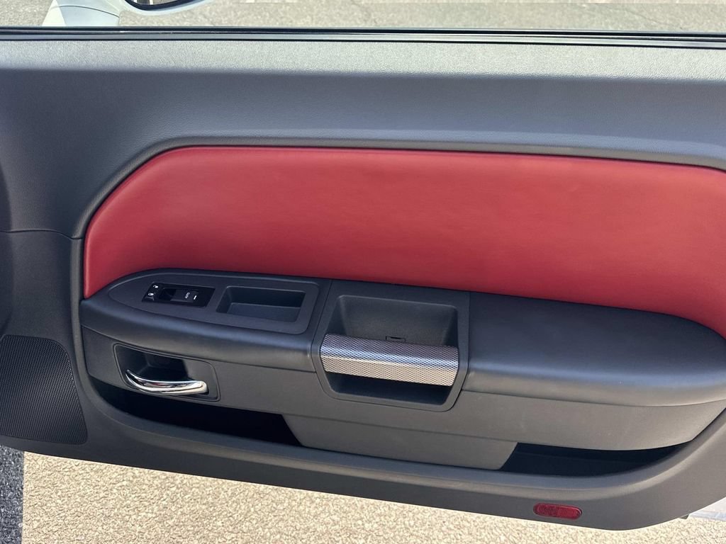 Used 2013 Dodge Challenger R/T RWD image 11