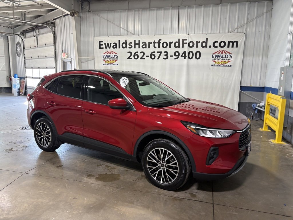 Certified 2024 Ford Escape Base image 2