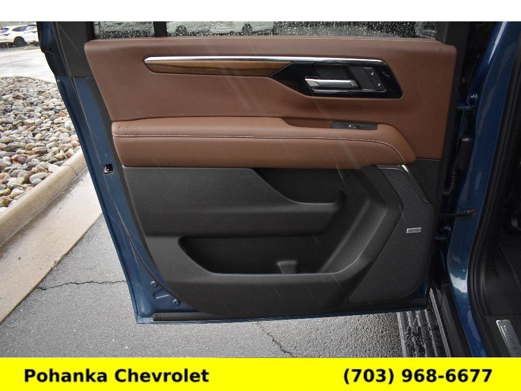 New 2026 Chevrolet Suburban High Country AWD/4WD image 26
