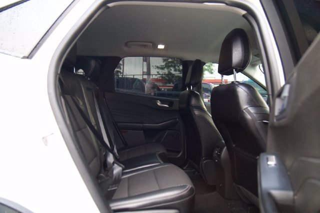 Certified 2024 Ford Escape SE FWD image 24