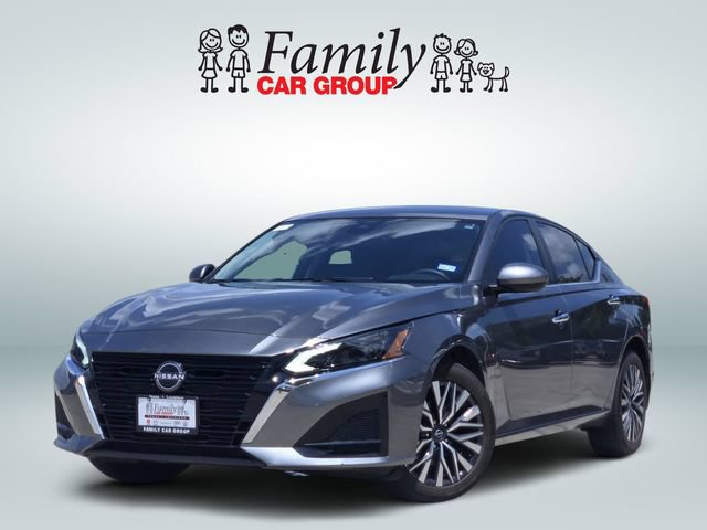 Used 2023 Nissan Altima 2.5 SV