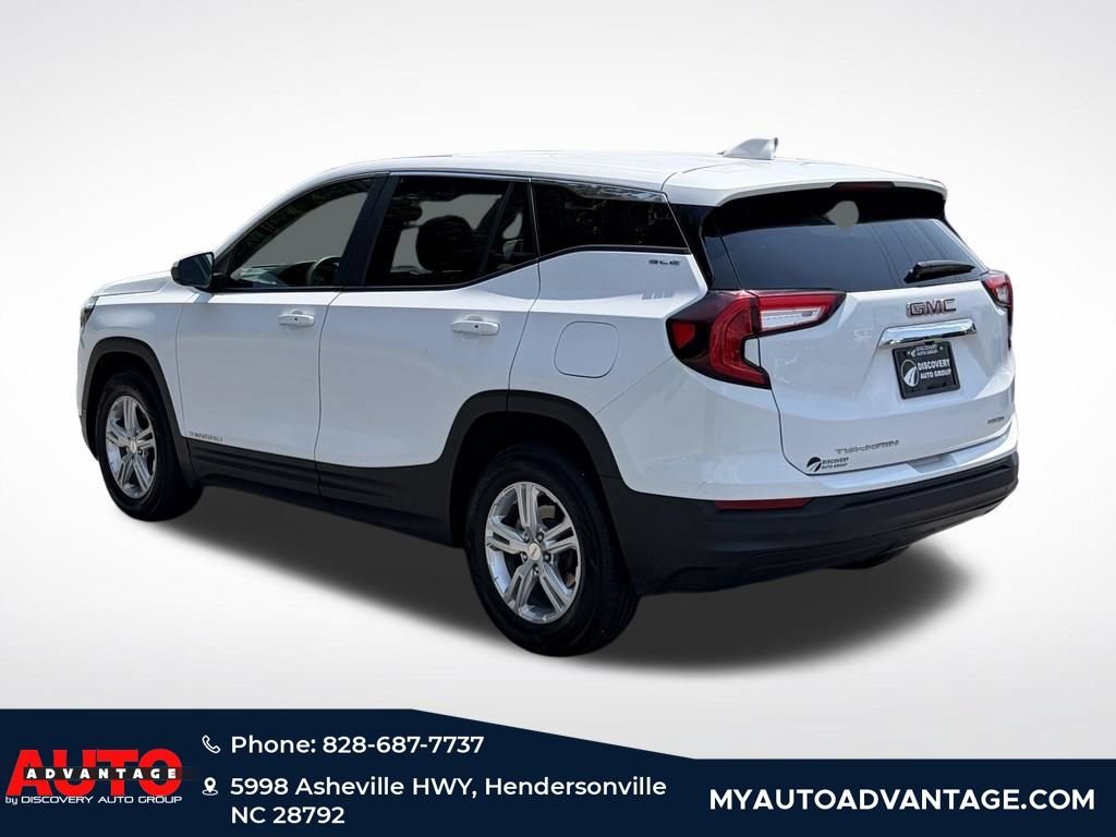 Used 2024 GMC Terrain SLE AWD/4WD image 4