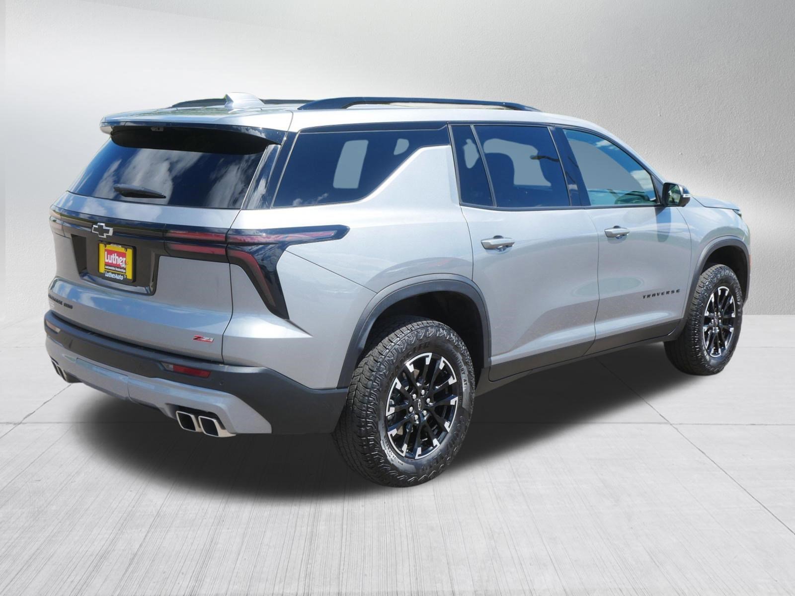 Used 2026 Chevrolet Traverse Z71 w/ Driver Confidence Package AWD/4WD image 7
