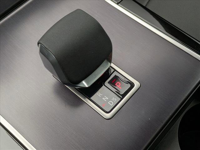 Certified 2026 Land Rover Range Rover Evoque Dynamic SE image 12