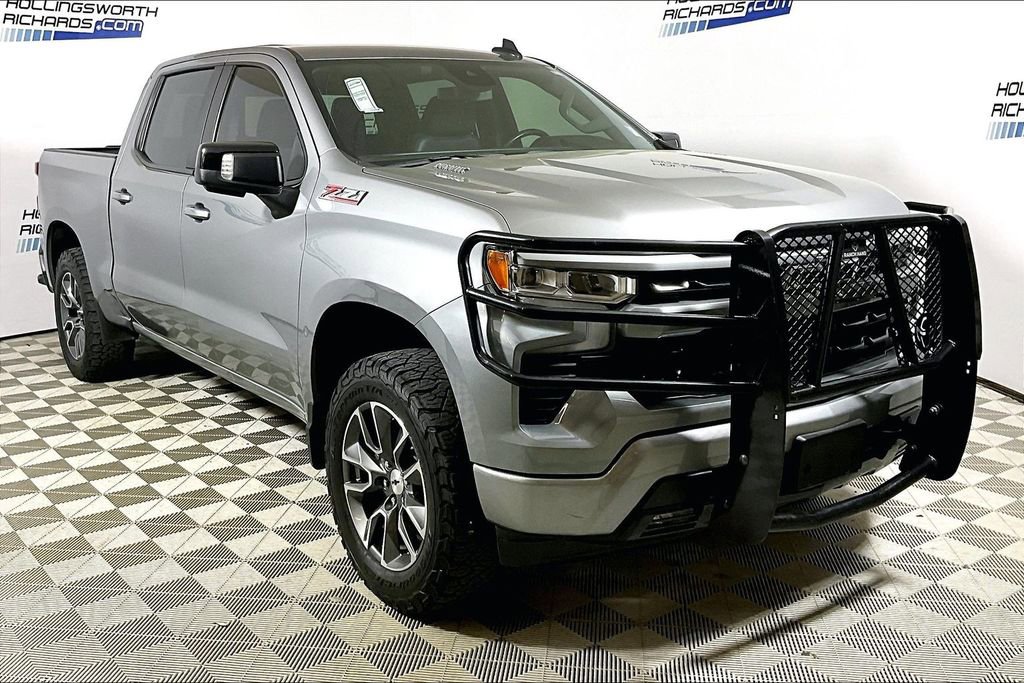 Used 2023 Chevrolet Silverado 1500 RST w/ RST All Star Premium Package AWD/4WD image 3