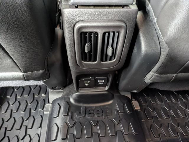 Used 2019 Jeep Compass Latitude AWD/4WD image 27