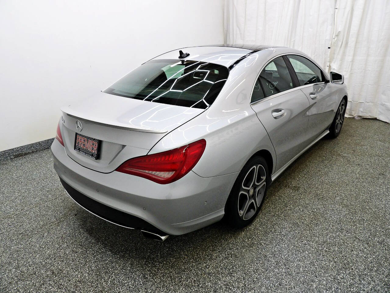 Used 2014 Mercedes-Benz CLA 250 image 6