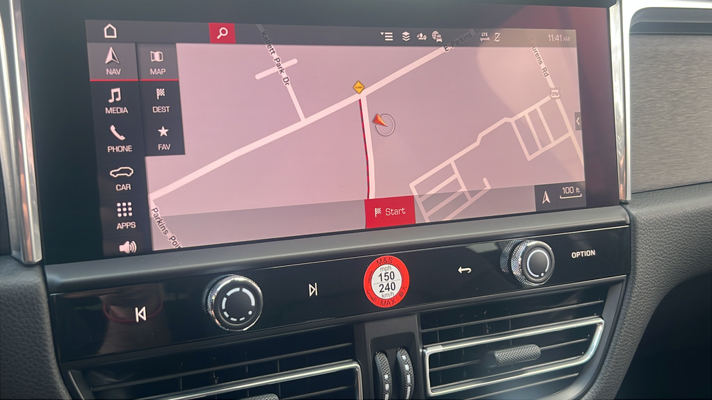 New 2026 Porsche Macan GTS AWD/4WD image 28