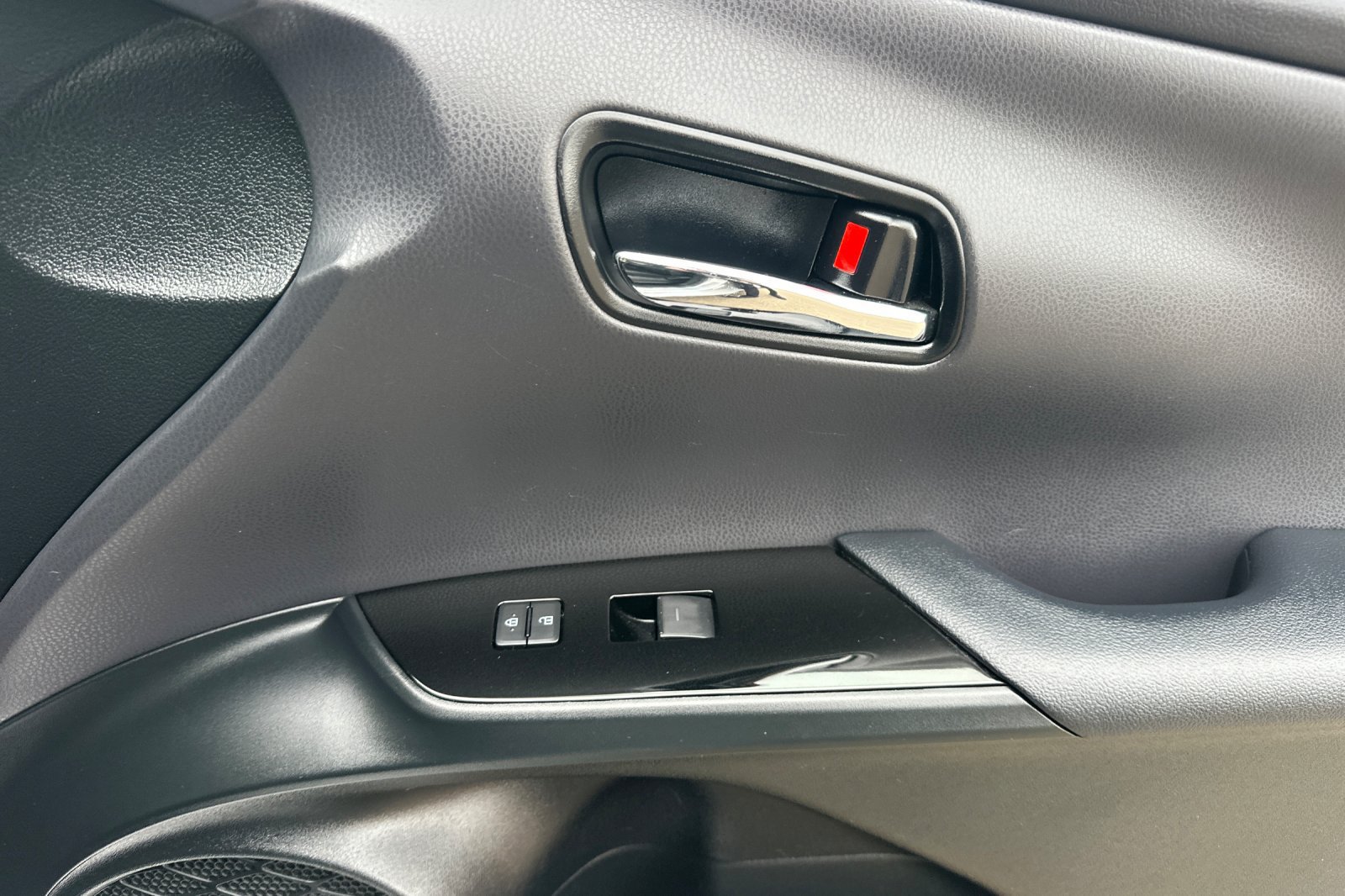 Certified 2022 Toyota Prius Prime XLE FWD image 22