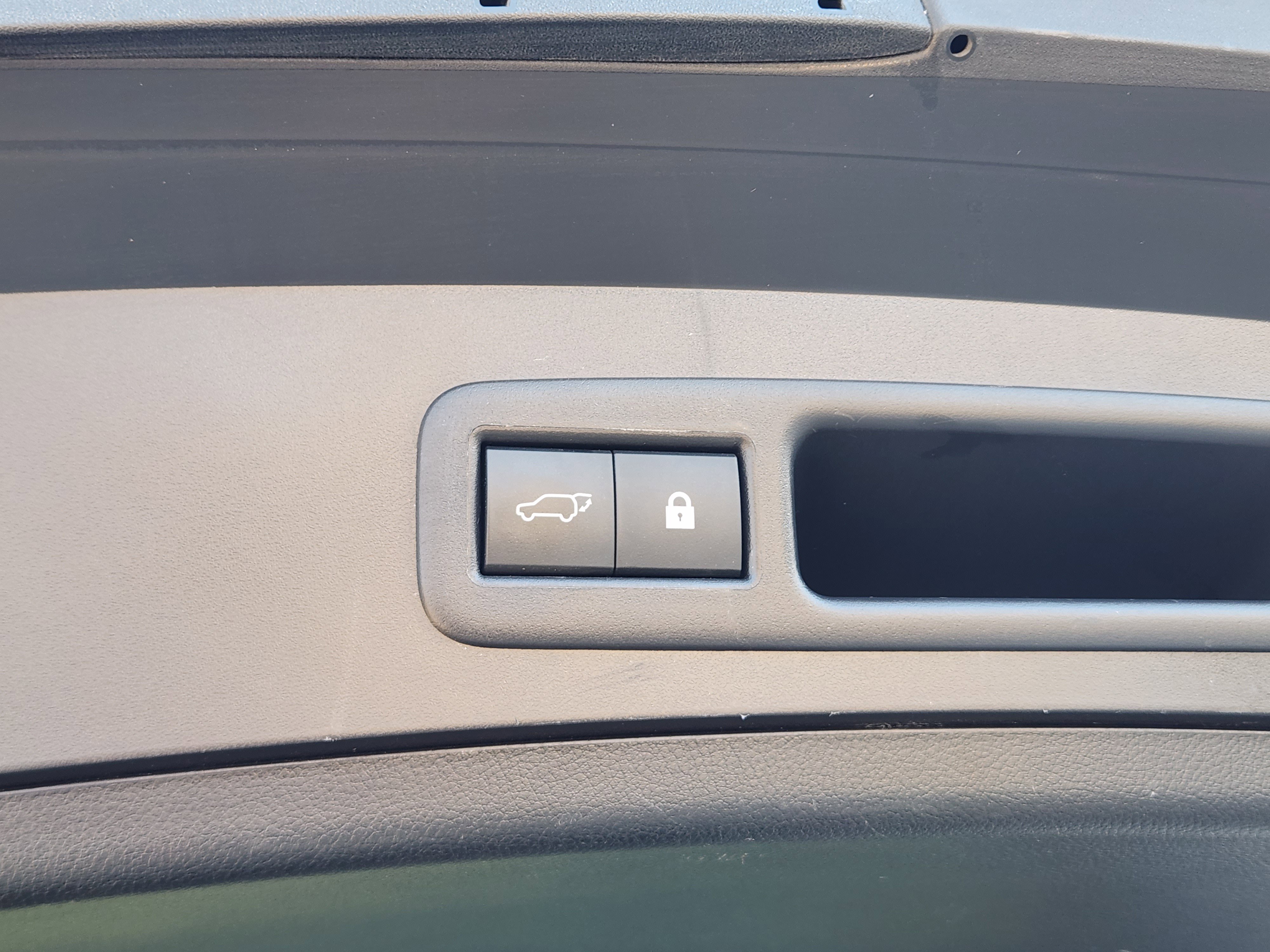 Used 2019 Lexus UX 250h image 47