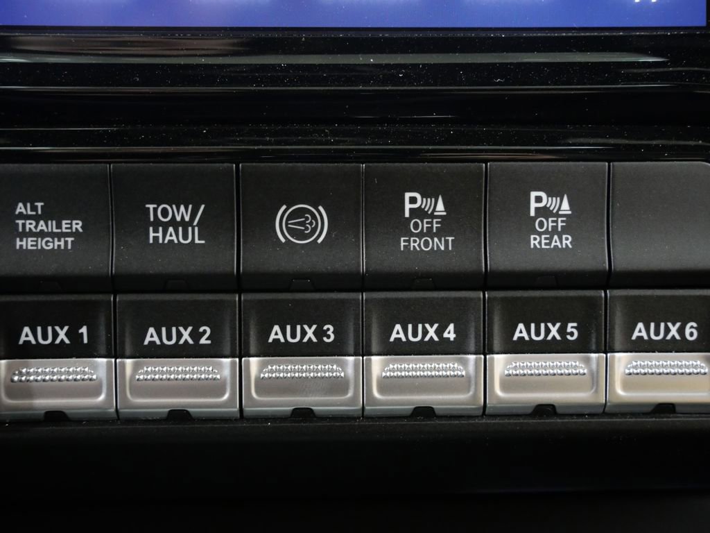 Used 2023 RAM 2500 Limited image 19