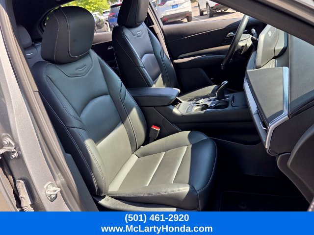 Used 2025 Cadillac XT4 Premium Luxury AWD/4WD image 18