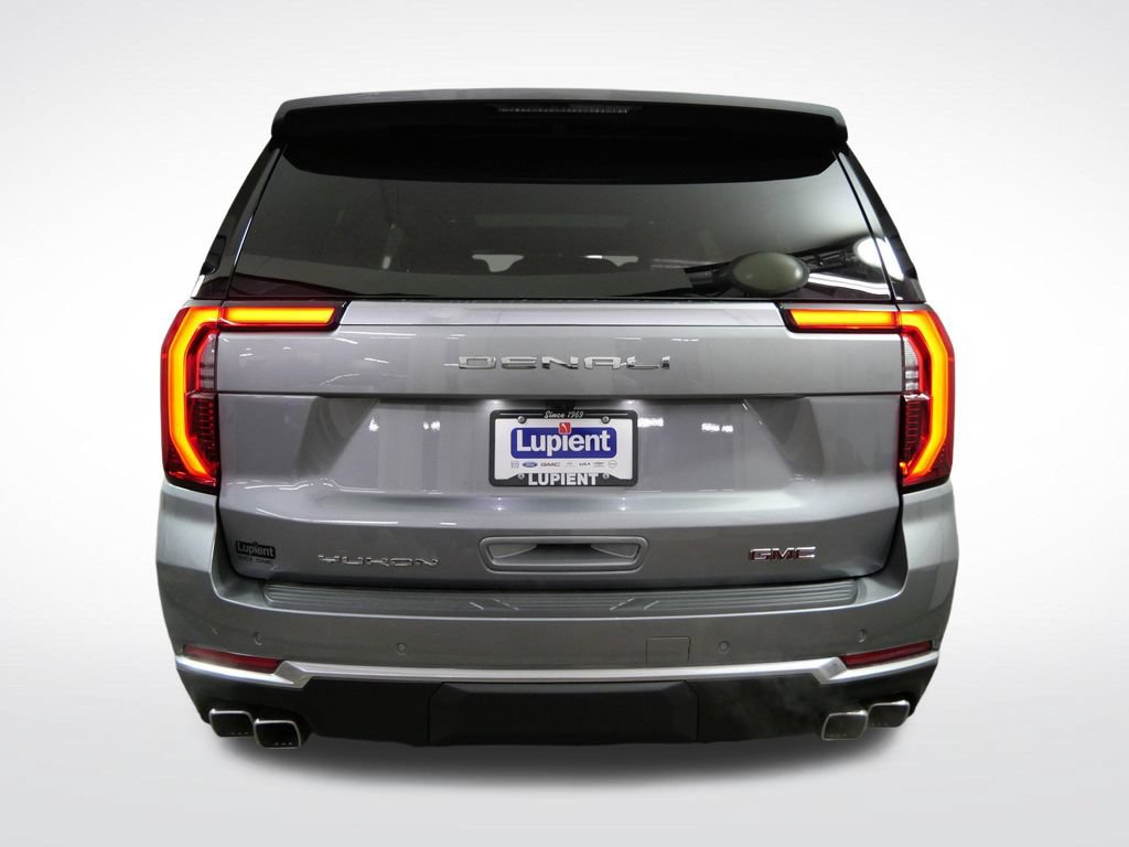 New 2026 GMC Yukon XL Denali w/ Sun & Power Step Package AWD/4WD video 3