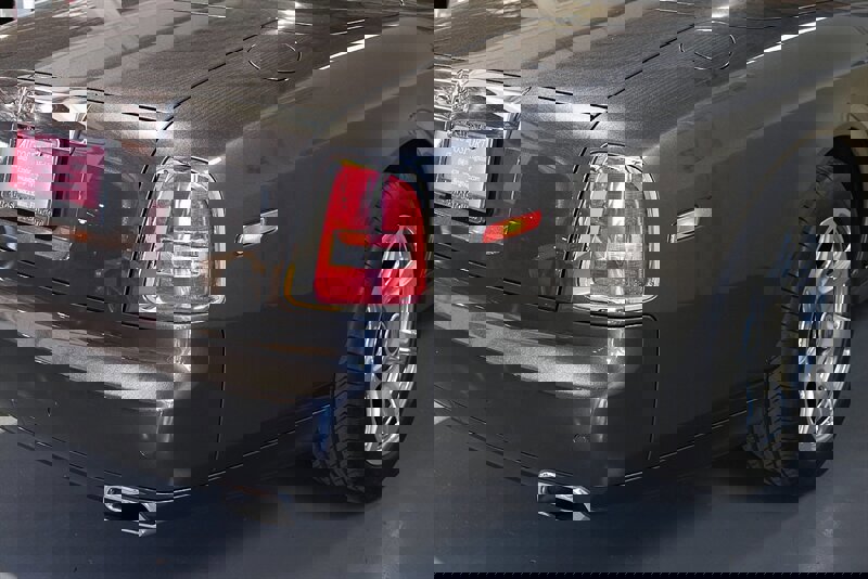 Used 2012 Rolls-Royce Phantom Drophead Coupe image 16