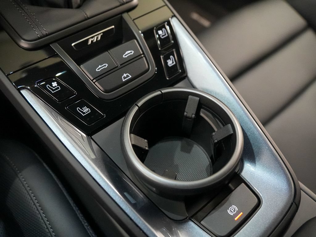 New 2026 Porsche 911 Carrera T RWD image 25