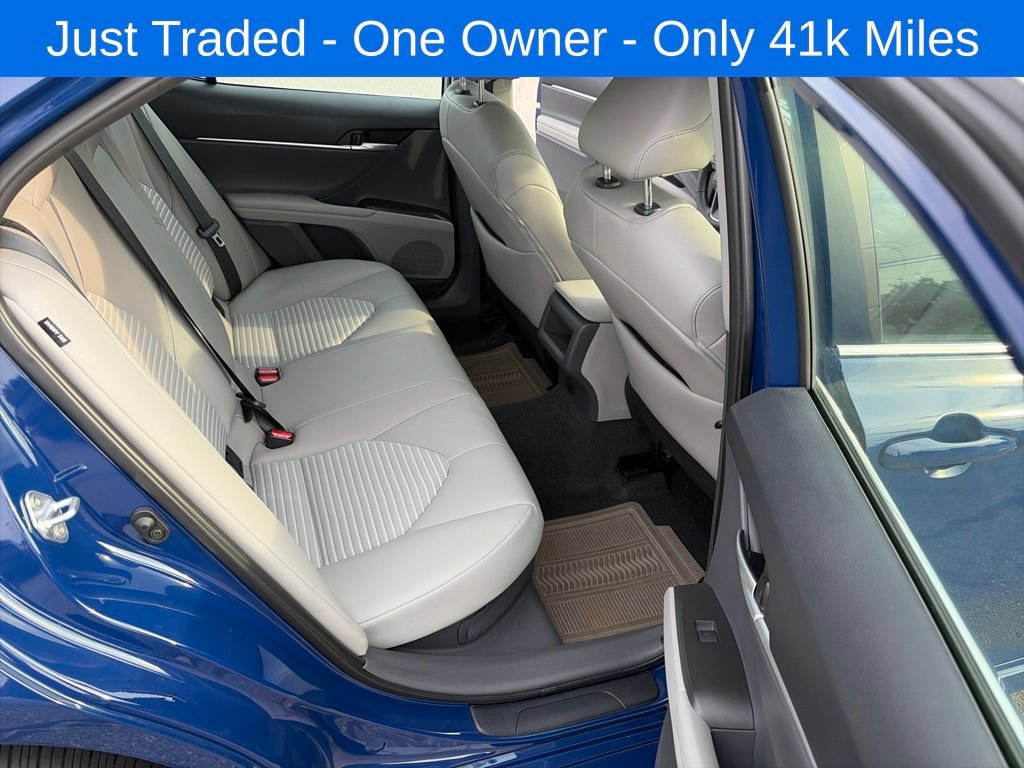 Used 2023 Toyota Camry SE FWD image 14