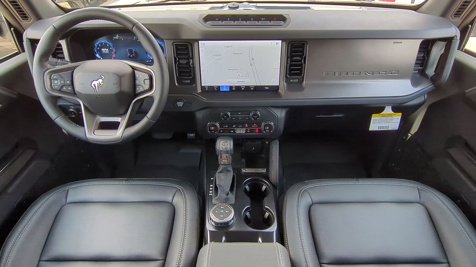 New 2025 Ford Bronco Badlands image 14