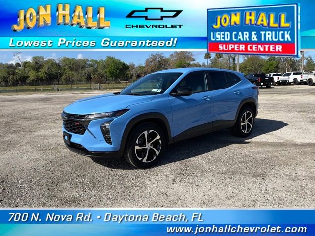 Certified 2024 Chevrolet Trax RS w/ Driver Confidence Package image 2