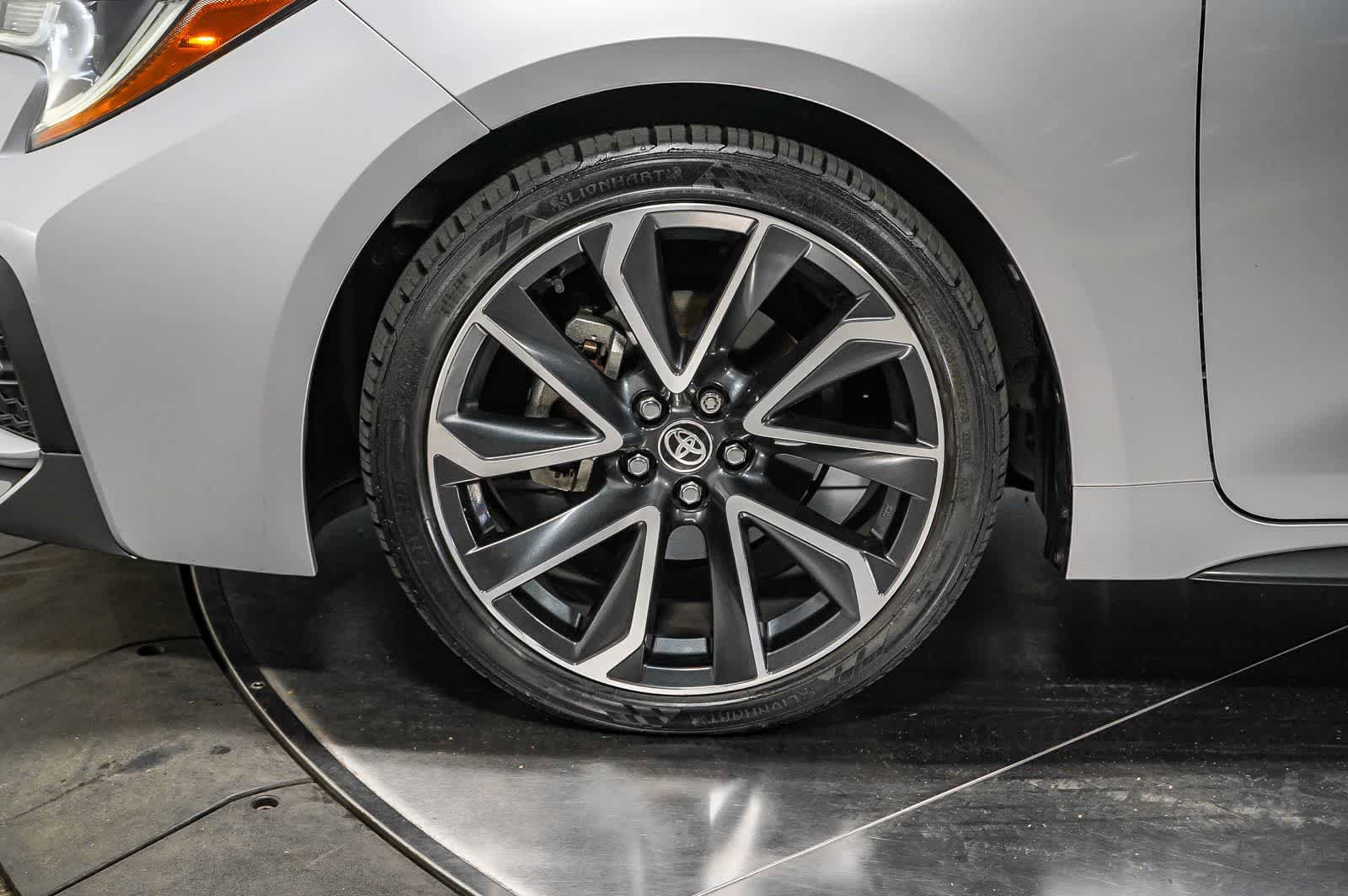Used 2021 Toyota Corolla XSE w/ Carpet Mat Package (TMS) FWD image 9