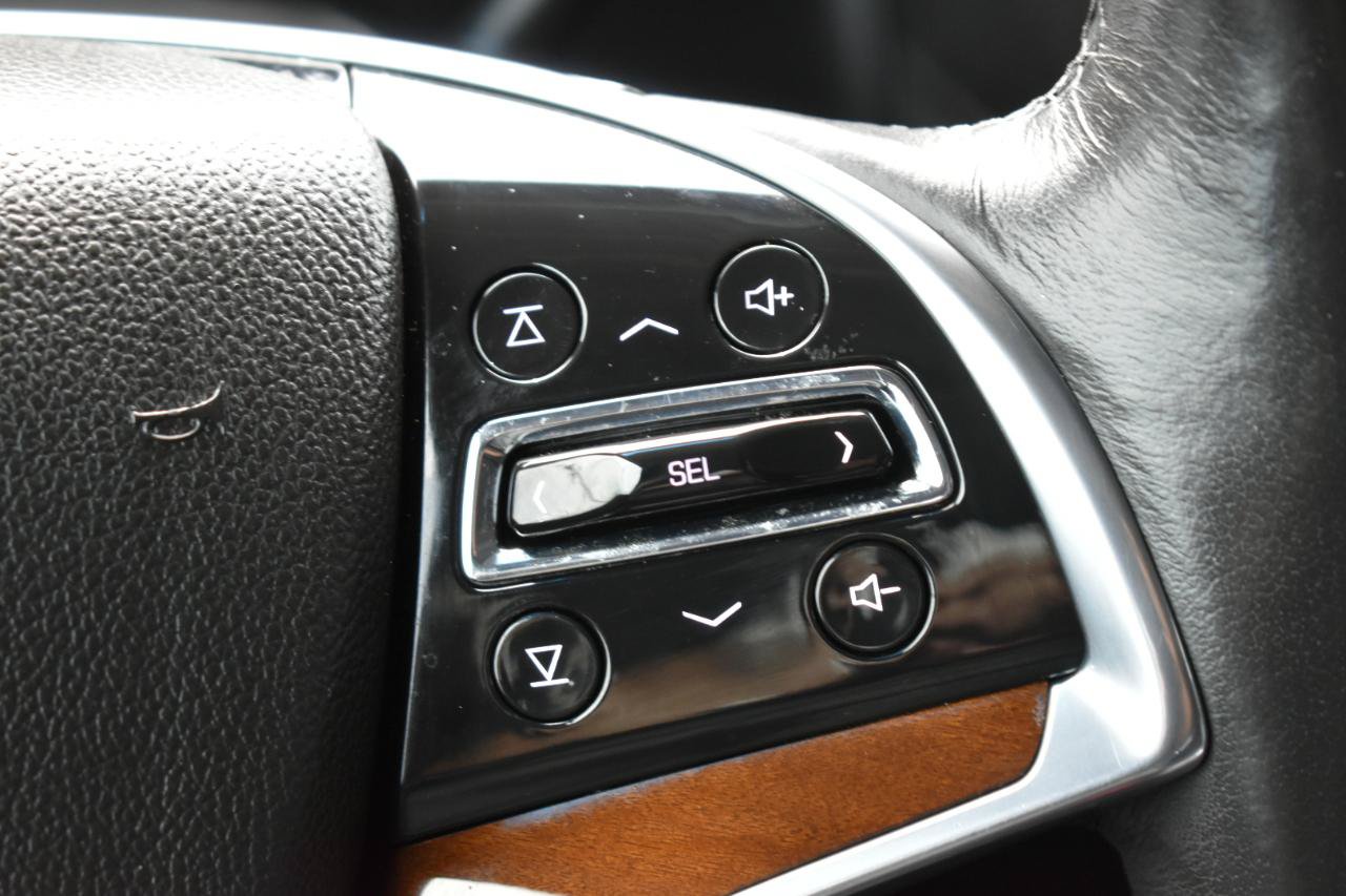 Used 2019 Cadillac Escalade Premium Luxury RWD image 16