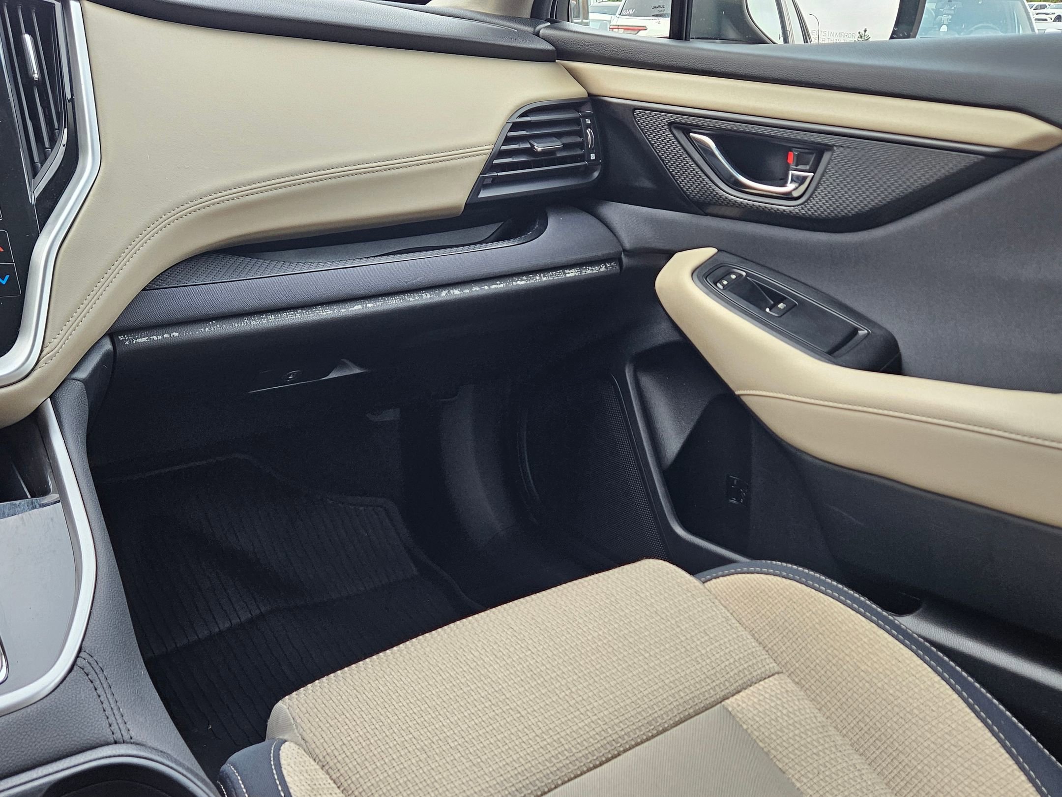 Used 2021 Subaru Outback Premium image 11