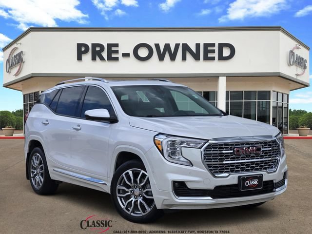 Used 2024 GMC Terrain Denali w/ Denali Premium Package