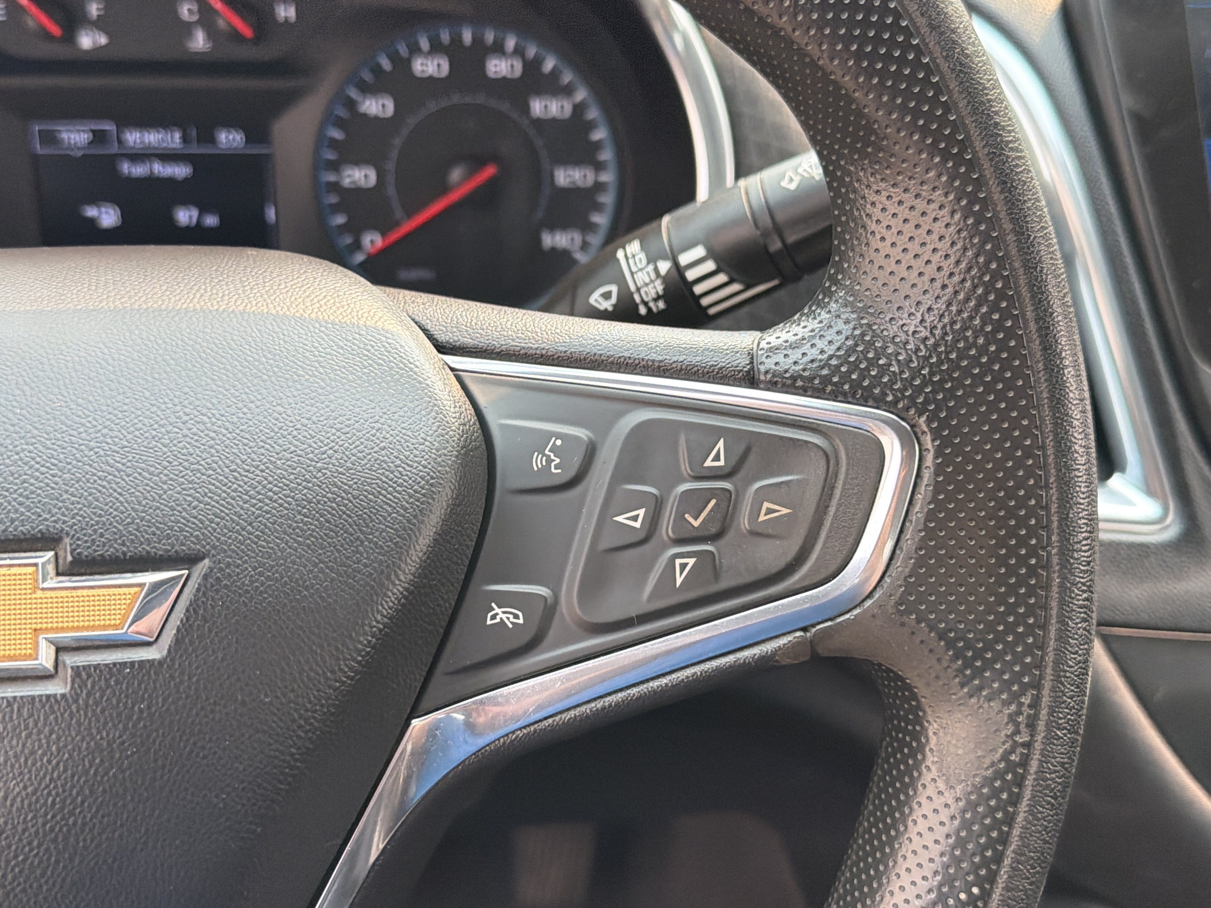 Used 2020 Chevrolet Malibu LT FWD image 15