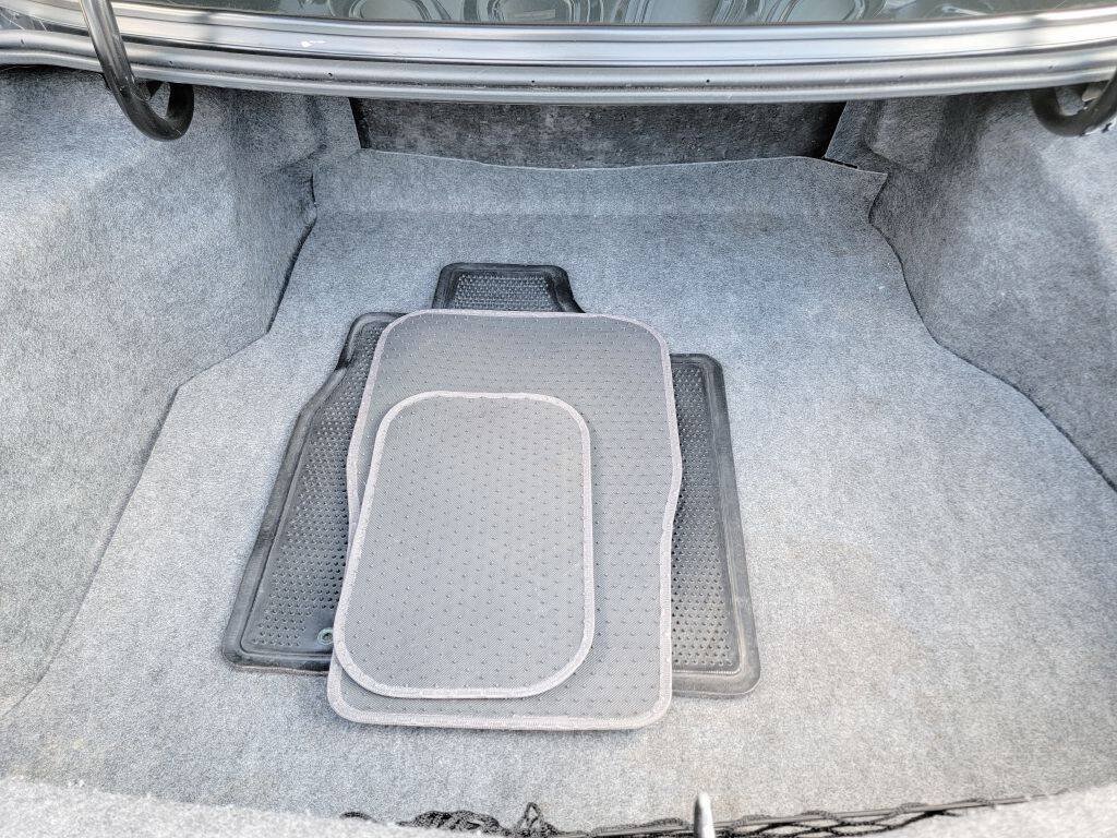 Used 1994 Buick Regal Custom FWD image 30