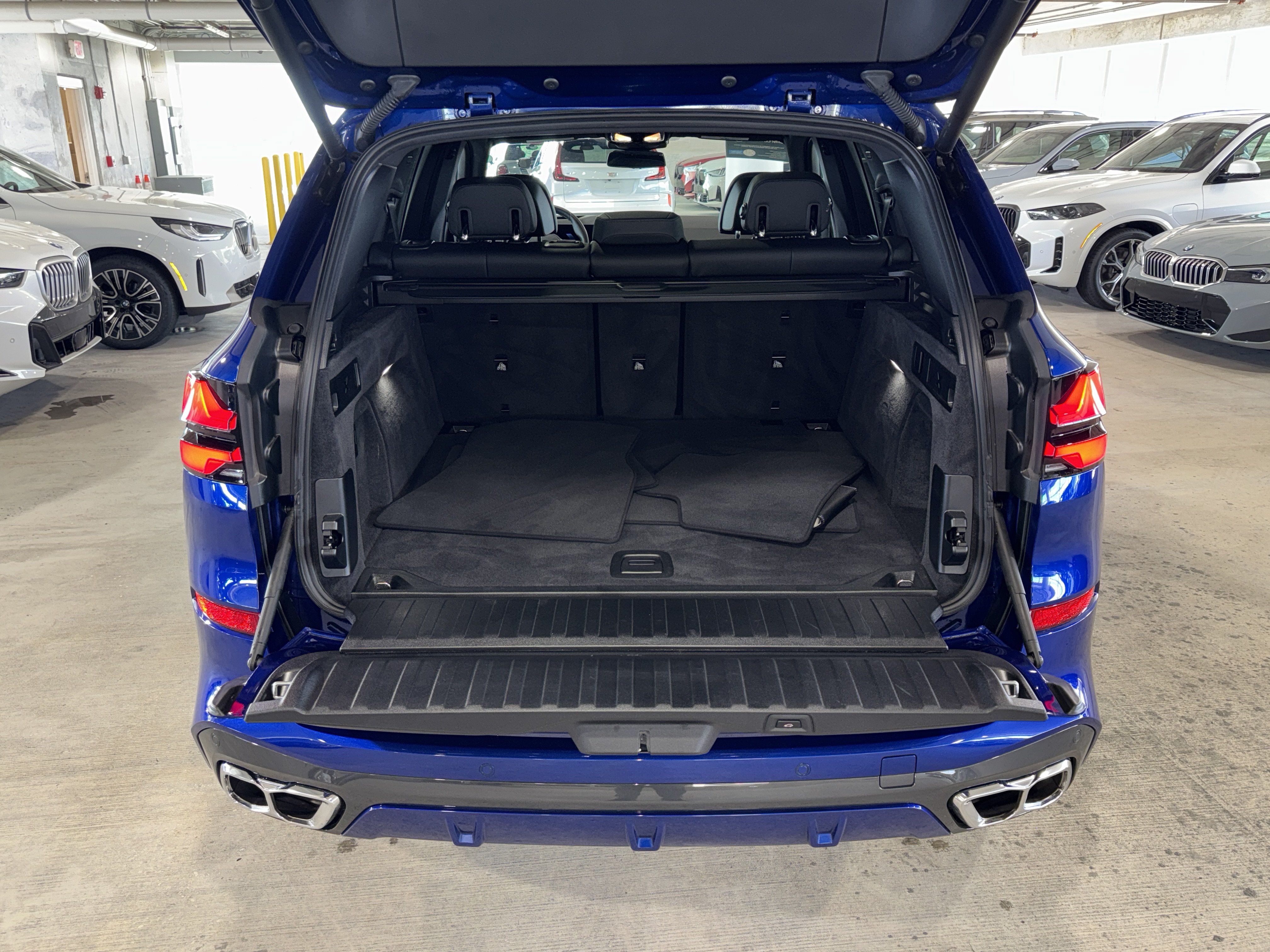 Certified 2026 BMW X5 M60i AWD/4WD image 13