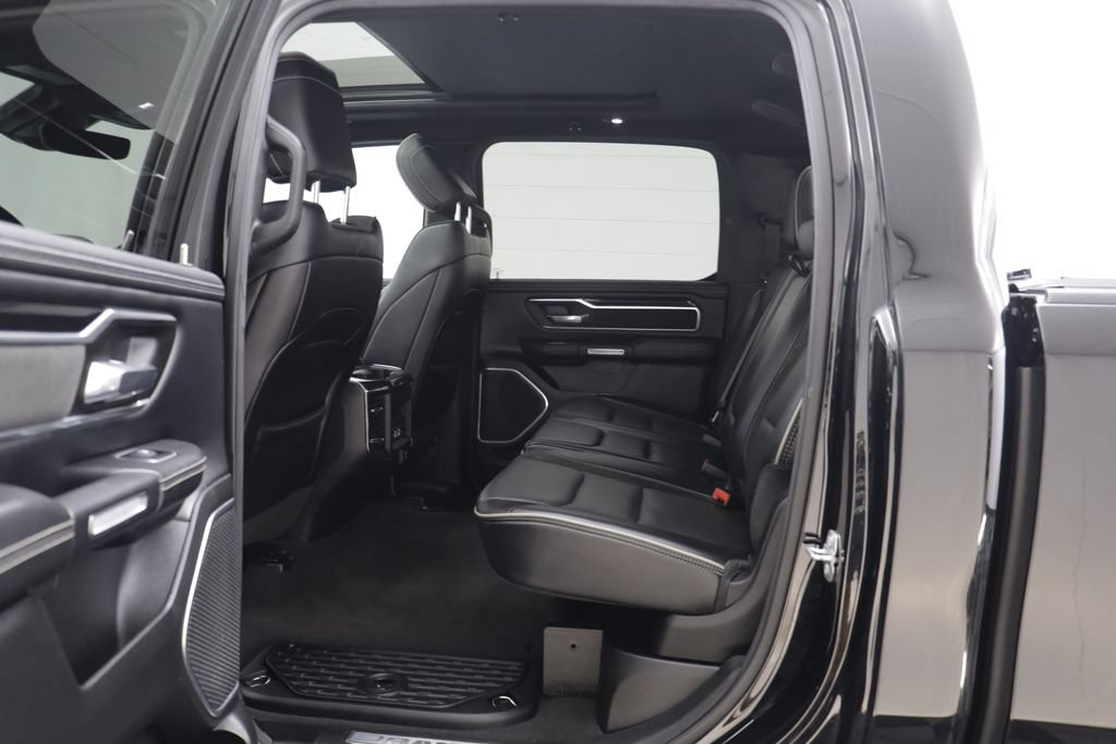 Used 2022 RAM 1500 Laramie w/ Sport Appearance Package AWD/4WD image 15
