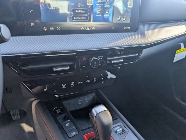 New 2026 Nissan Kicks SR w/ Cold Weather Package AWD/4WD image 22