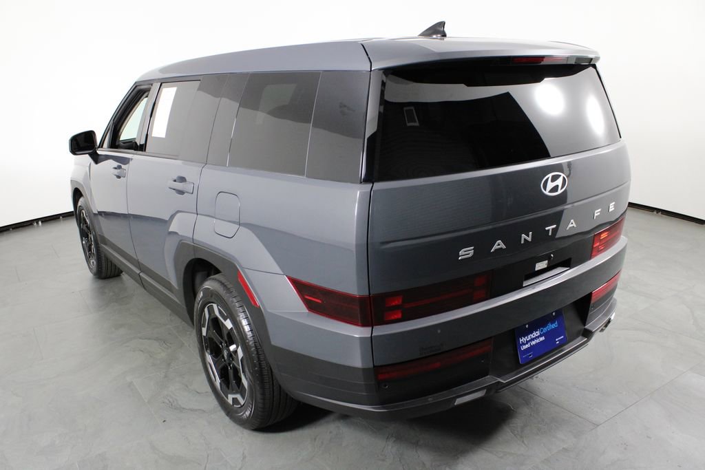 Used 2025 Hyundai Santa Fe SE image 4